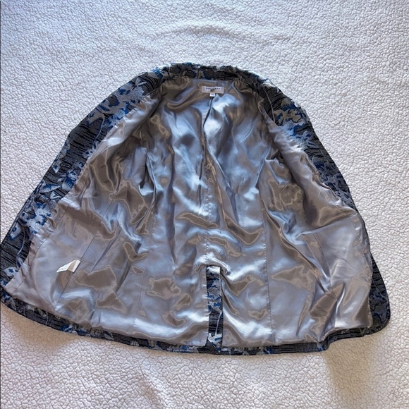 Derek Lam Floral Blue and Gray Blazer - Picture 4 of 16